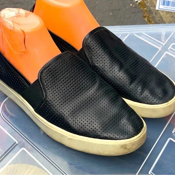 Vince Shoes Vince Womens Paeyre Pointed Toe Loafer Black